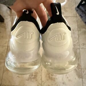 Women’s Nike Air Max 270